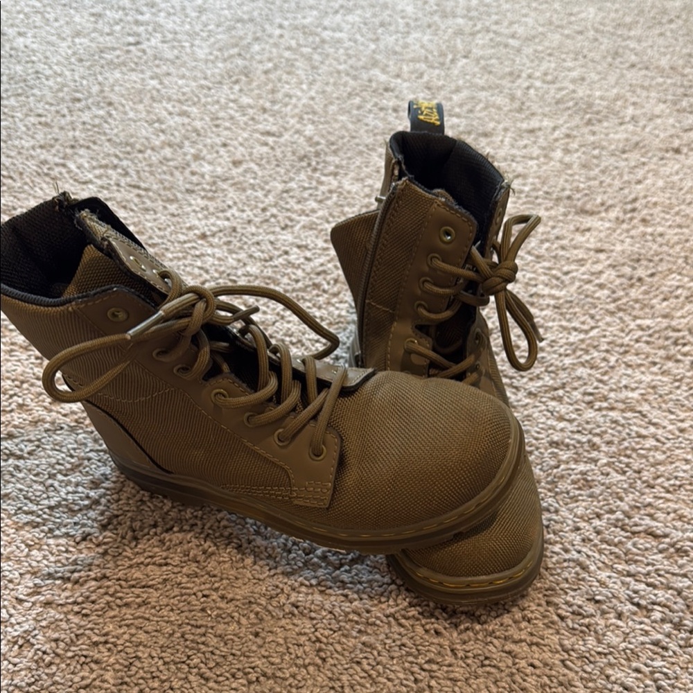 Dr. Martens Kids Boots - Olive Green